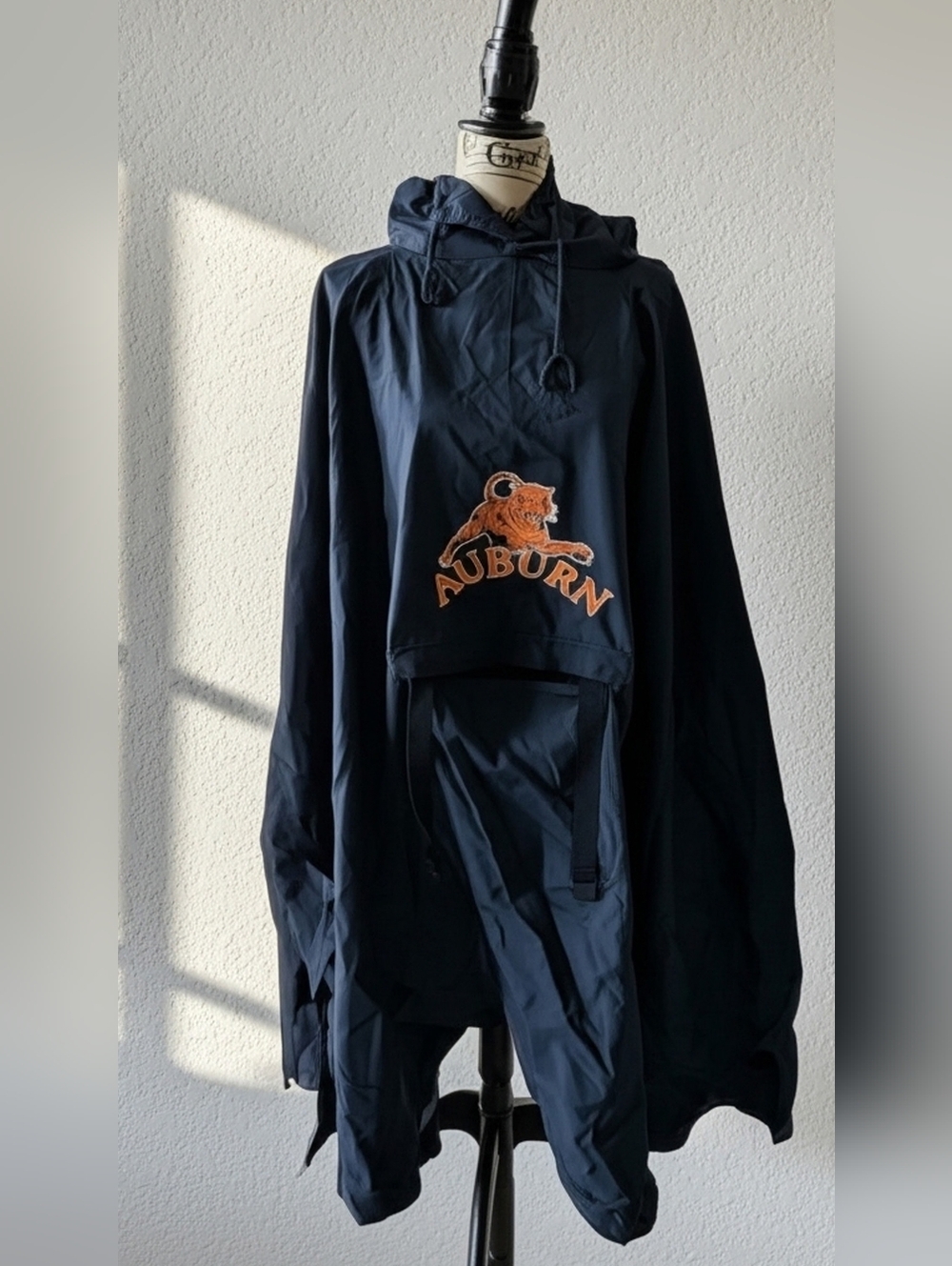 Apex Auburn Poncho Vintage
